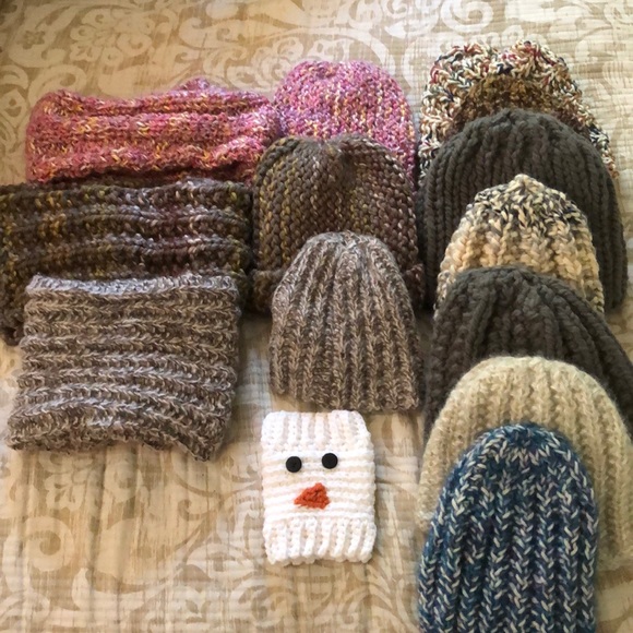 Accessories - Lot of 10 Knit Hats & 3 Scarves
